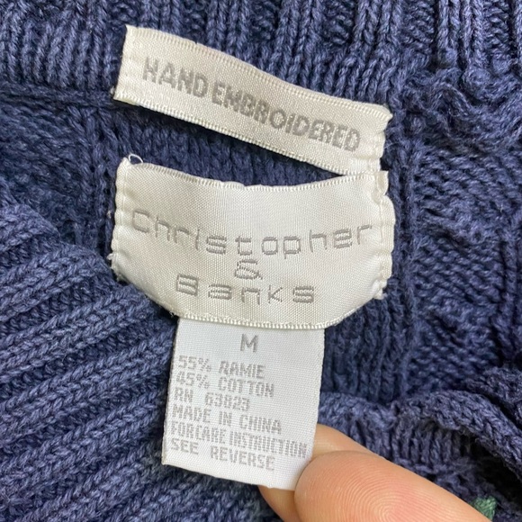 Vintage Christopher & Banks Floral Hand Embroidered Navy Cotton Sweater Ramie M - Picture 3 of 15